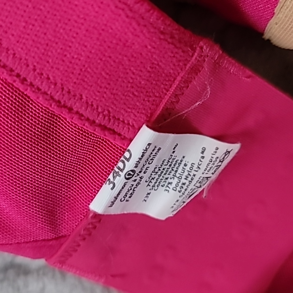 Lululemon ta ta tamer pink sports bra 34DD - Picture 12 of 12